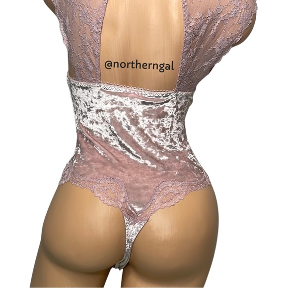 Victoria's Secret Crushed Velvet Teddy Pink - Picture 10 of 15